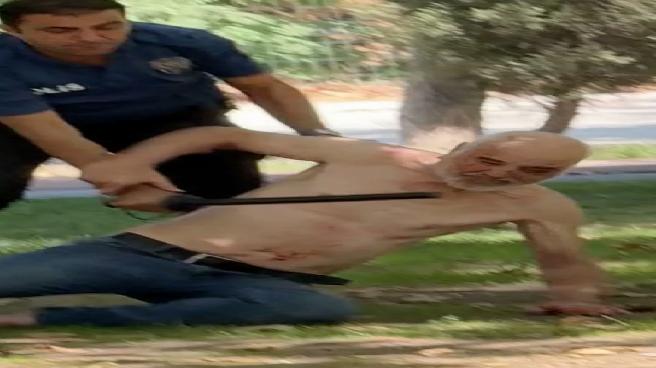 Bıçaklı Saldırgan İki Kere Gözaltına Alındı, Sonunda Tutuklandı