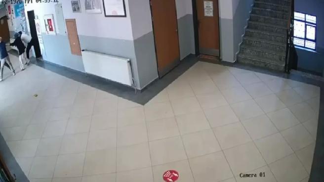 Darıca’da Okul Kaydı İçin Bıçaklı Saldırı Girişimi