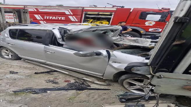 Samsun’da TIR’a Çarpan Otomobilde Bir Kişi Hayatını Kaybetti