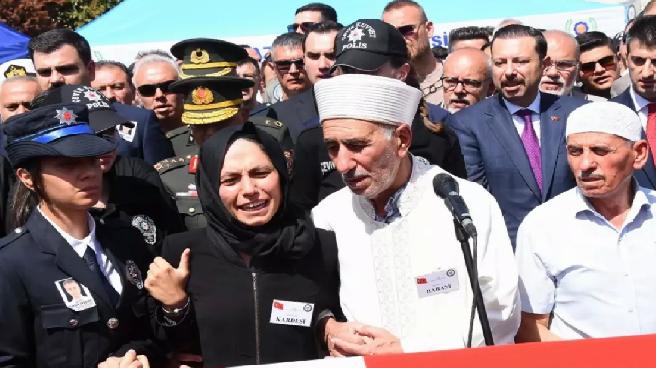 İzmir’de polis merkezine saldırı: 2 şehit için tören düzenlendi