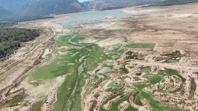 İzmir’de Tahtalı Barajı’nın Doluluk Oranı Yüzde 4’ün Altında