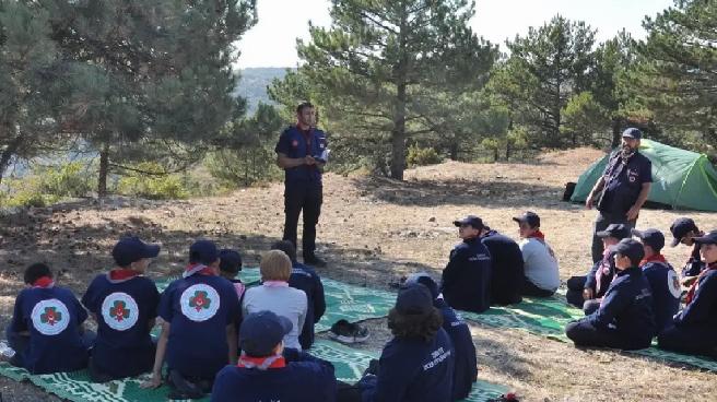 Kütahya’da İzciler, Peygamber Efendimizin İzinde Kamp Düzenledi