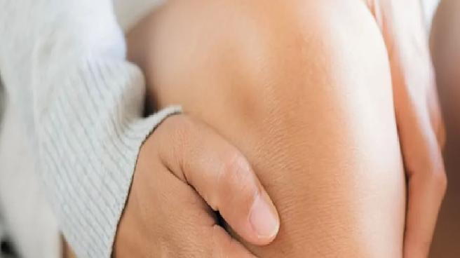Menisküs yırtıkları hakkında uzmanından önemli bilgiler… Dizde ağrı ve şişliğe dikkat
