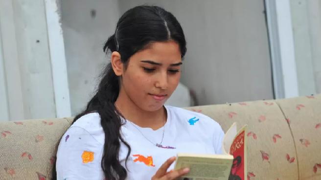 Mevsimlik İşçiler Bursa’da Çocukları için Ders Çalışıyor