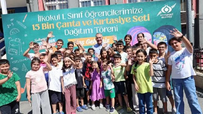 Sultangazi Belediyesi’nden Birinci Sınıf Öğrencilerine Eğitim Desteği