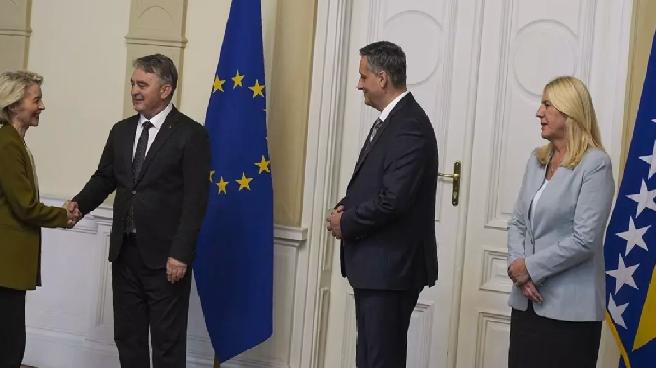 AB Komisyonu Başkanı von der Leyen Bosna Hersek’i Ziyaret Etti