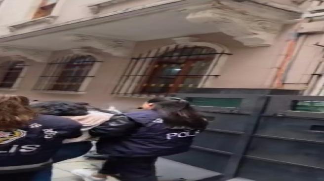 Beyoğlu’nda Kundaklama Olayı: Bir Kişi Gözaltına Alındı