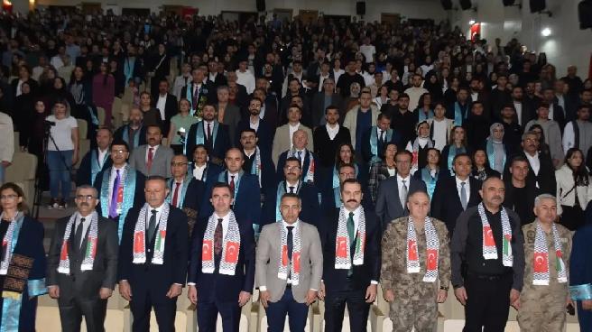 Bitlis Eren Üniversitesi 2025-2026 Akademik Yılı Açılış Töreni Gerçekleştirildi