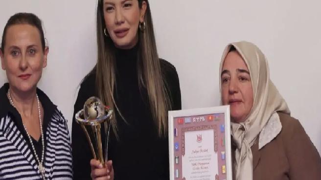 Fulya Öztürk’e Türk Dünyası’na Üstün Hizmet Ödülü