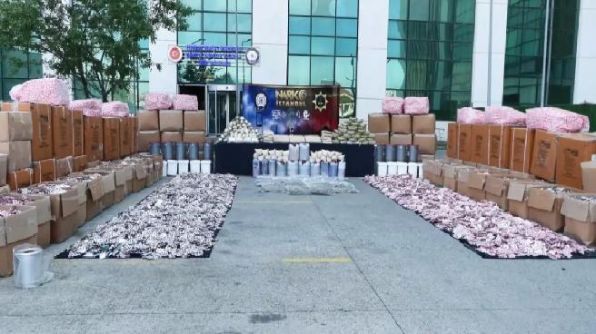 İstanbul Merkezli Uyuşturucu Operasyonlarında 215 Gözaltı