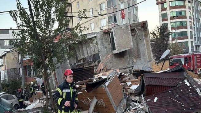 Kocaeli’de çöken binada arama kurtarma çalışmaları sürüyor