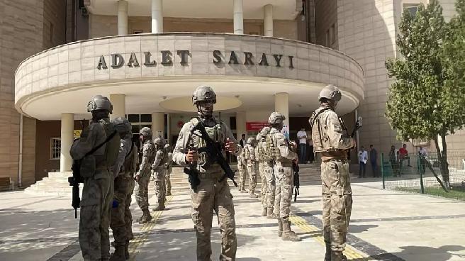 sanliurfada-silah-kacakciligi-operasyonu-8-gozalti-i3uahGy5.jpg