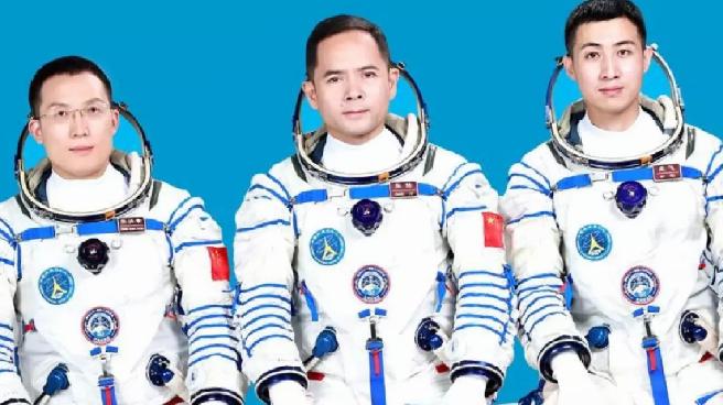 cin-shenzhou-21-uzay-ucusu-gorevini-acikliyor-VmmTixks.jpg
