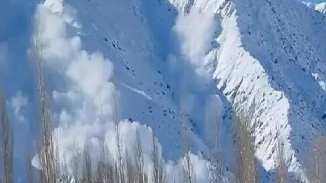 Nepal’de çığ düştü: 7 dağcı öldü