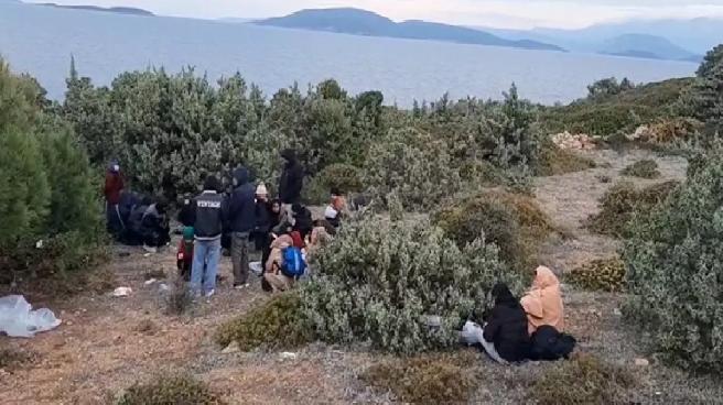 İzmir’de 58 düzensiz göçmen kurtarıldı, 62 düzensiz göçmen yakalandı