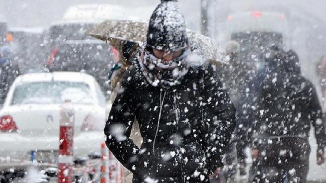 Meteoroloji uyardı: Kuvvetli yağış, rüzgar ve buzlanma tehlikesine dikkat